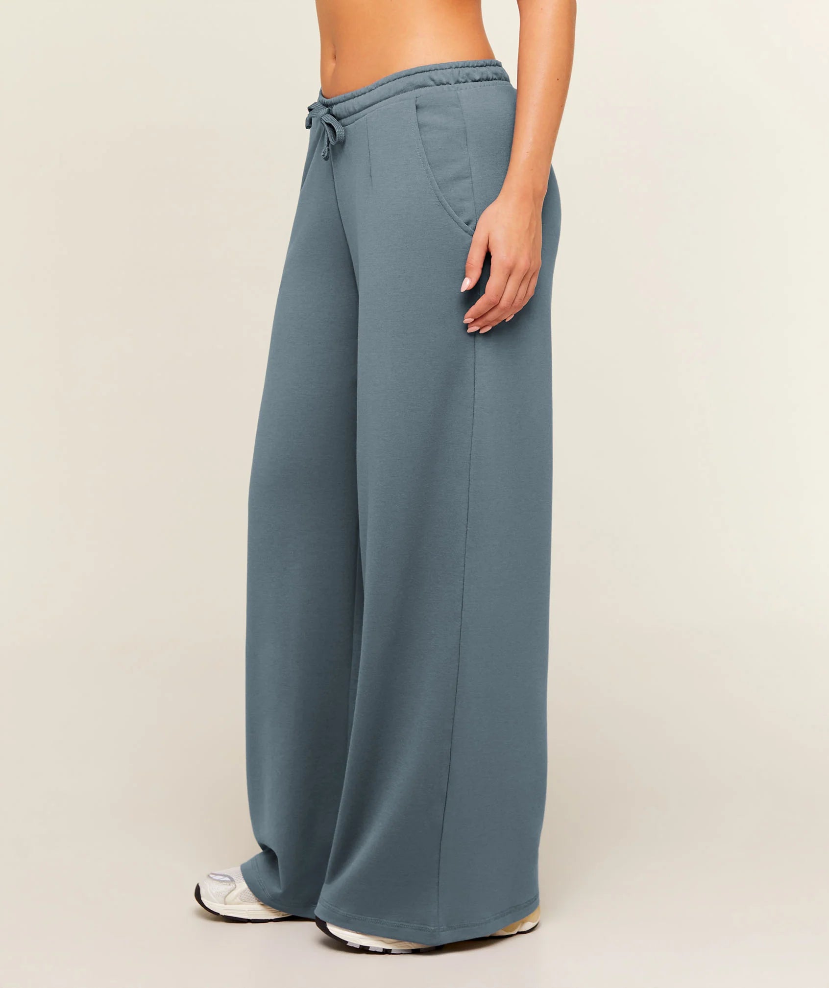 Lightweight Wide Leg Pants Regular